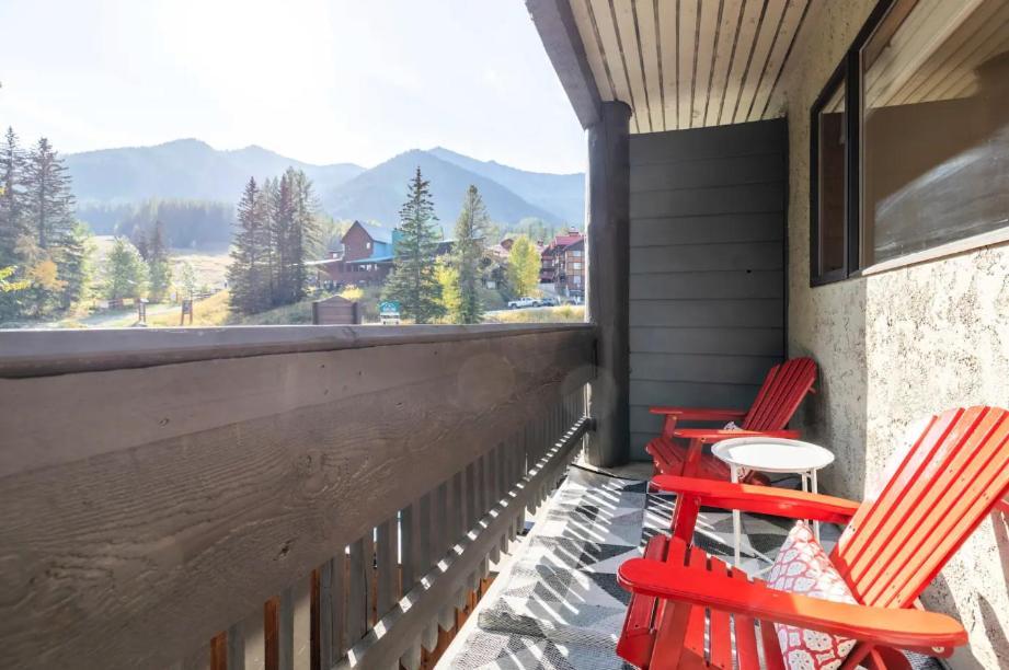Griz Inn By Stayin Fernie Rom bilde